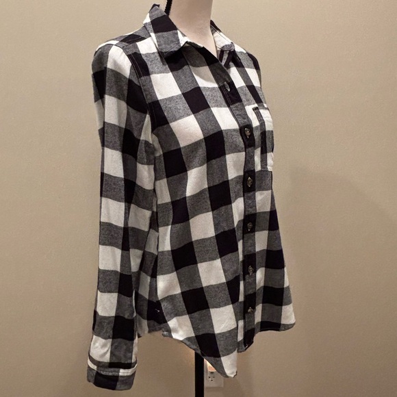 Abercrombie & Fitch Black Plaid Flannel Long Sleeve Button Down Shirt Sz Sm - Picture 2 of 8